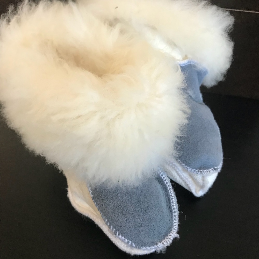 Infant boot slippers - Picture 2 of 4